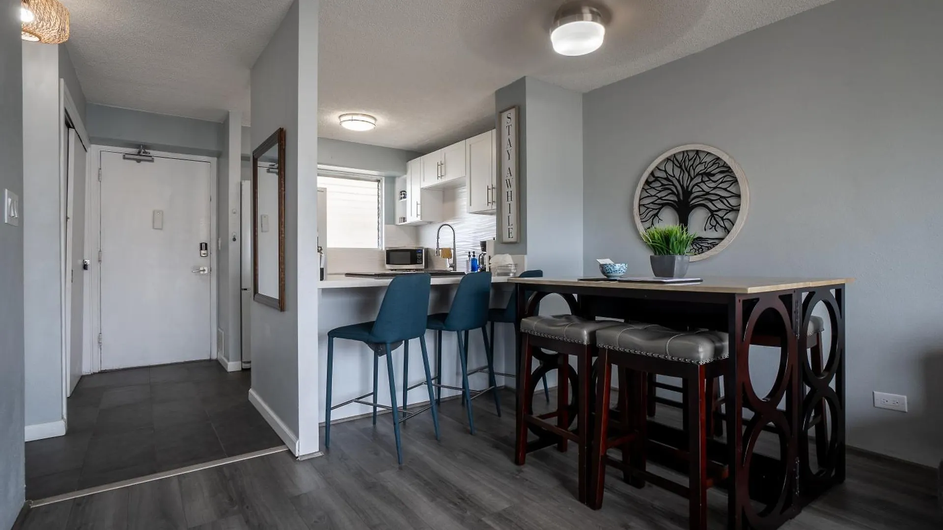 Free Parking, 2 Bedroom Condo Waikiki Sleeps 6 檀香山 公寓